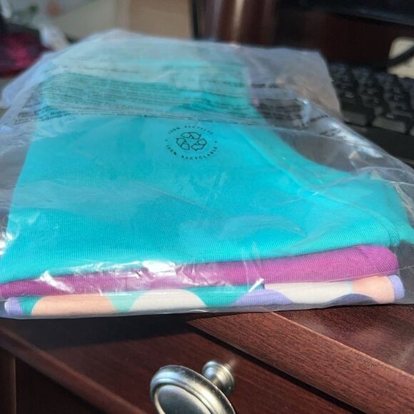 Amazon Essentials Toddlers' Cropped Leggings (Spotted Zebra), Multipacks… - Picture 4 of 4